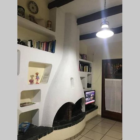 Casita blanca con fibra óptica y piscina cominutaria Tossa de Mar Exterior foto