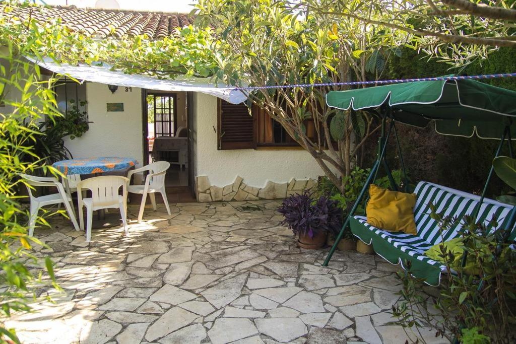 Casita blanca con fibra óptica y piscina cominutaria Tossa de Mar Exterior foto