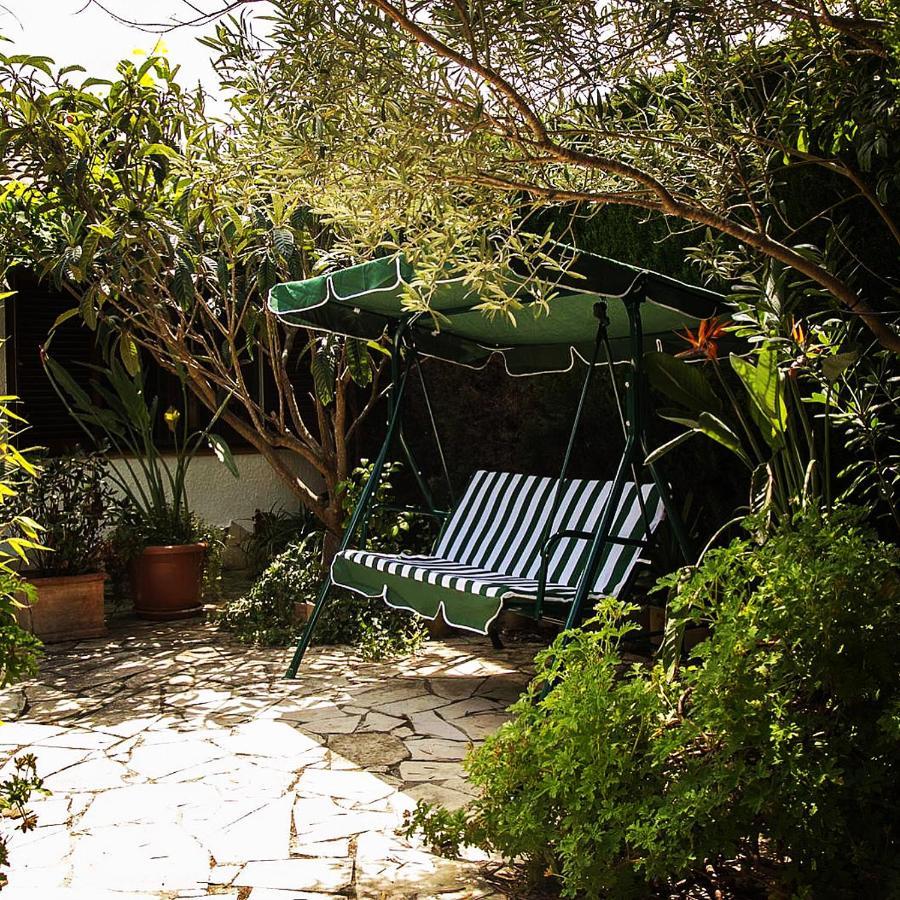Casita blanca con fibra óptica y piscina cominutaria Tossa de Mar Exterior foto
